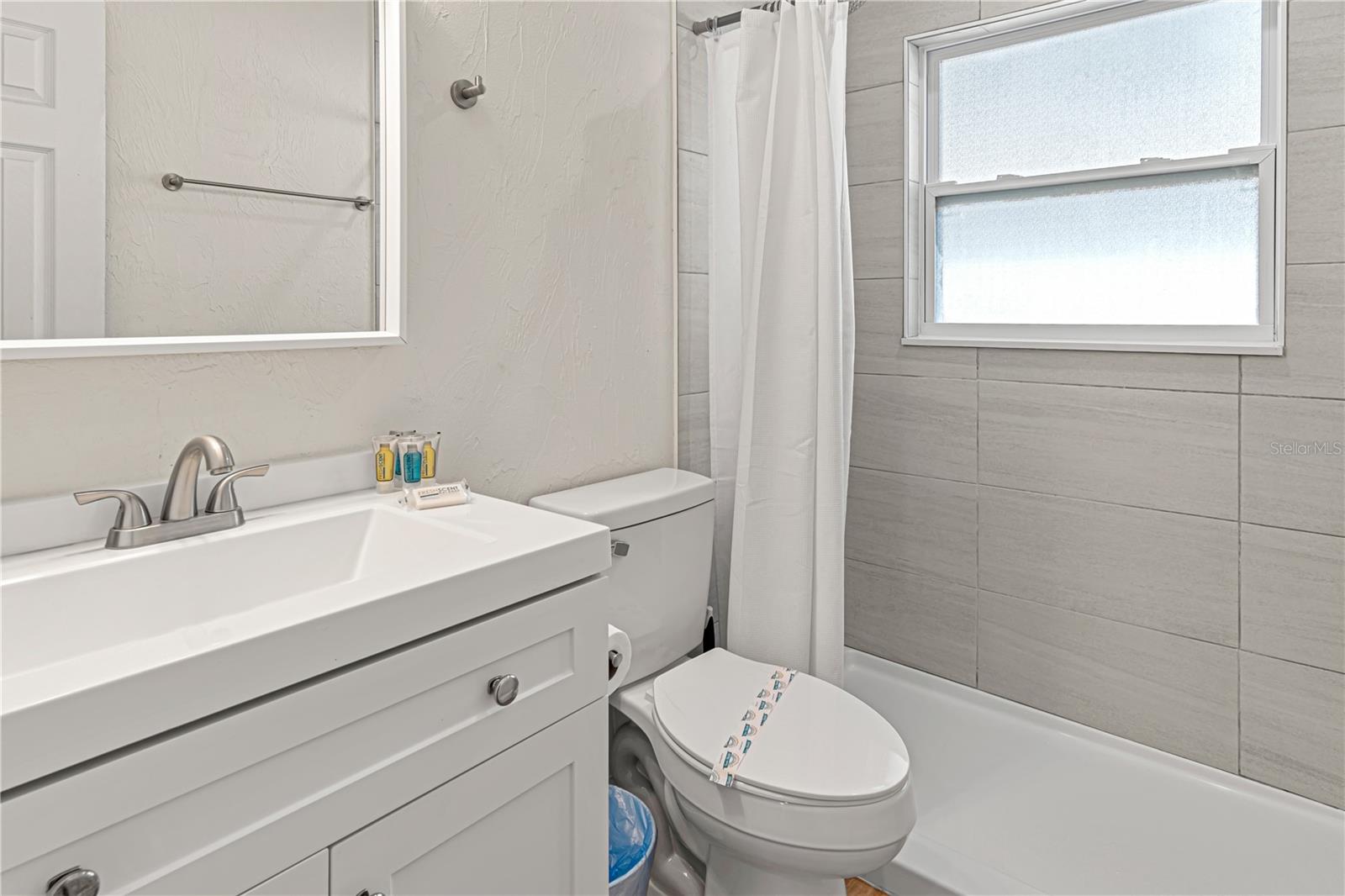 Image 30 of 47 For 5070 Orange Boulevard