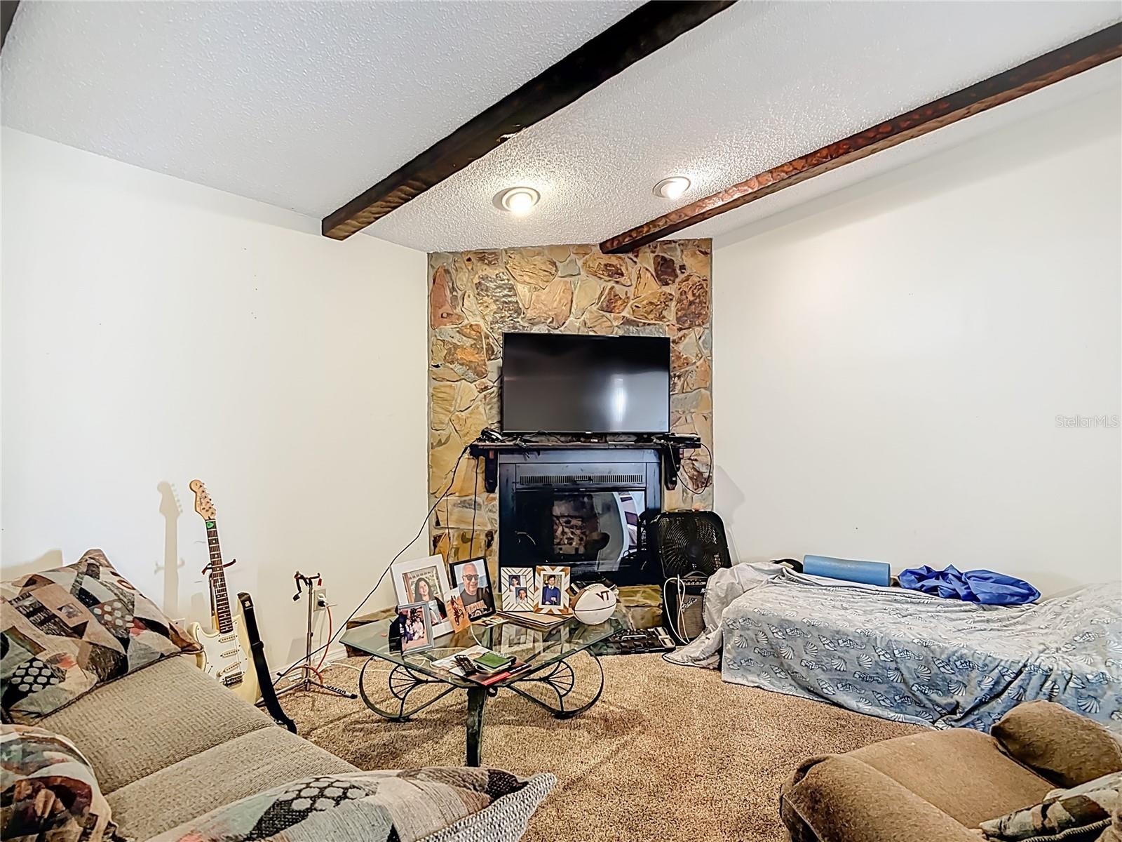 Image 14 of 45 For 5937 Forest Lane