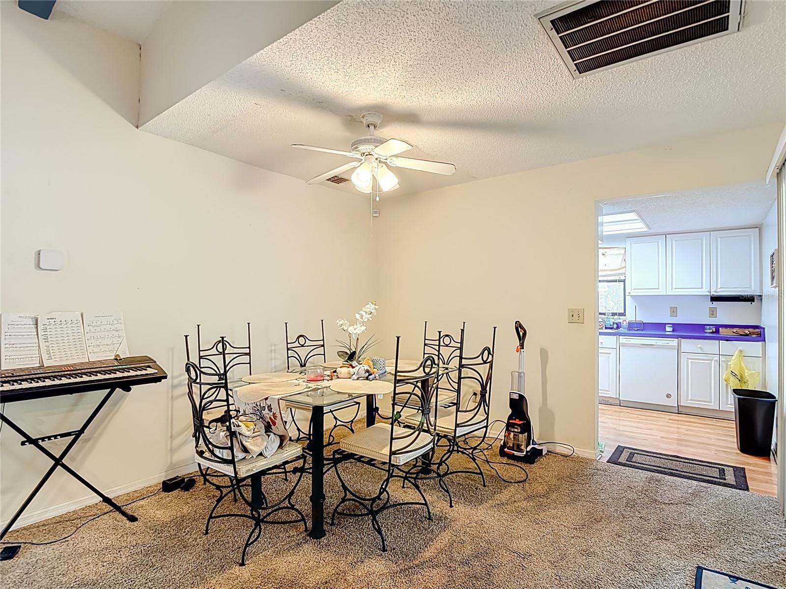 Image 18 of 45 For 5937 Forest Lane