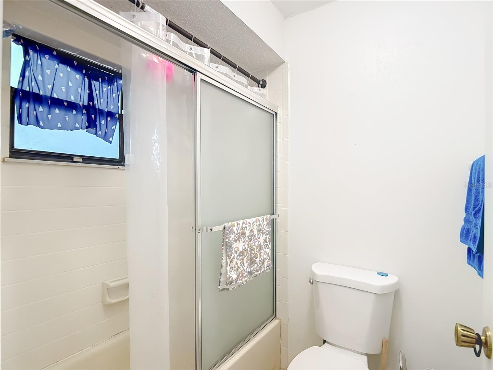 Image 31 of 45 For 5937 Forest Lane