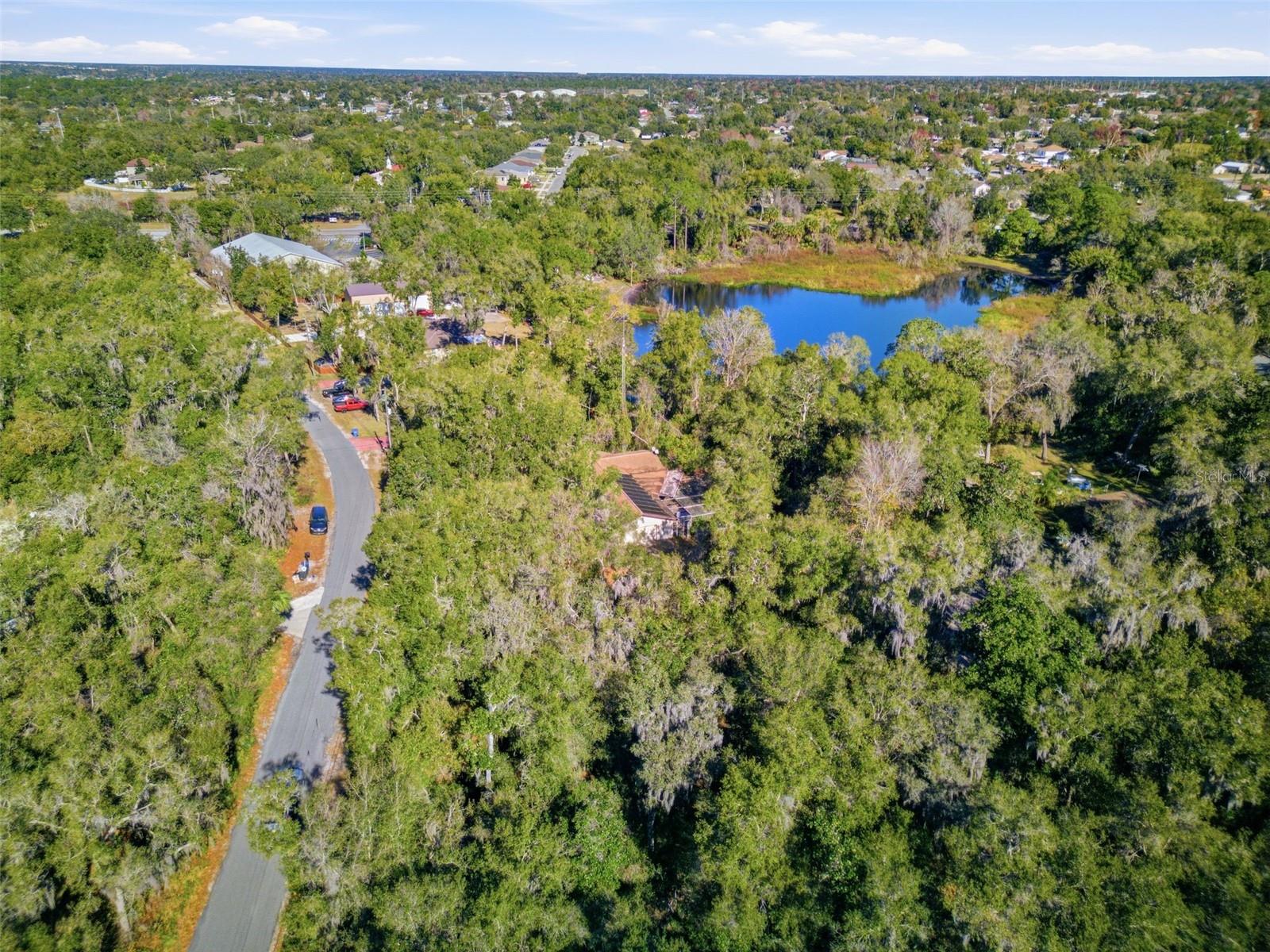 Image 11 of 56 For 885 Braddock Road