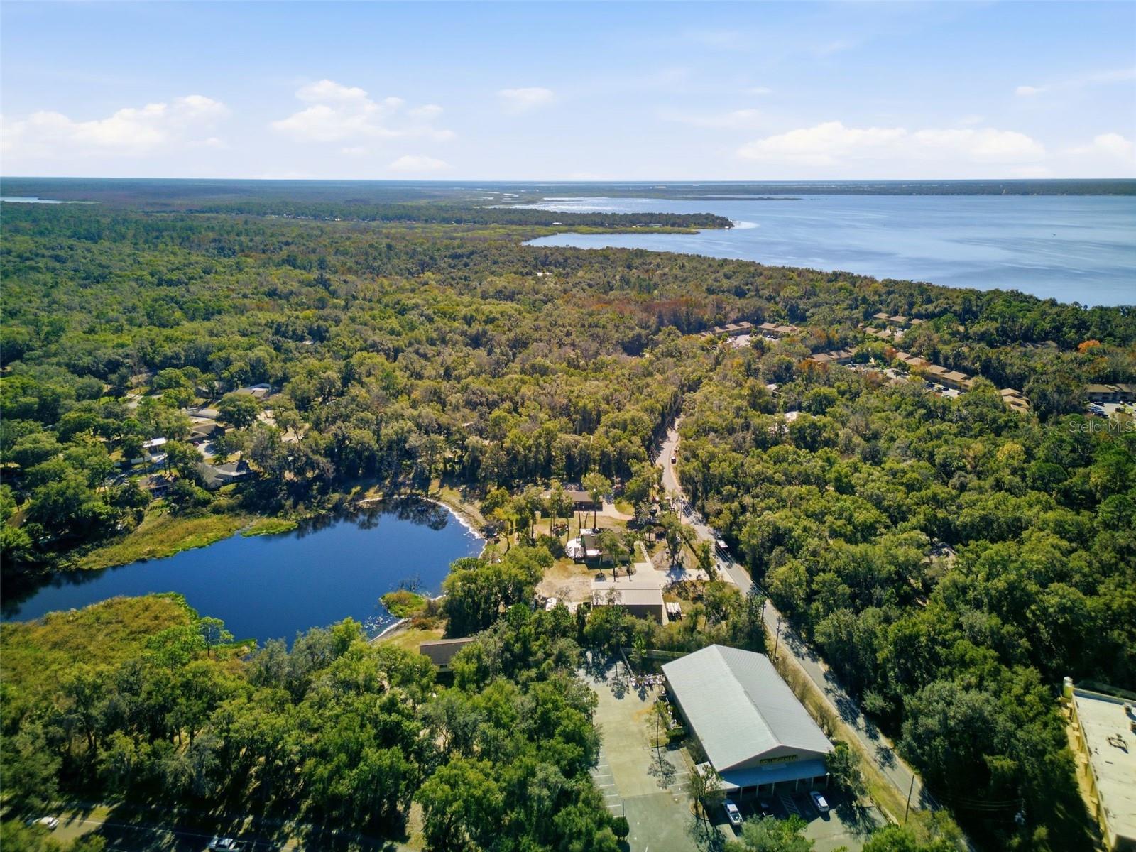 Image 13 of 56 For 885 Braddock Road