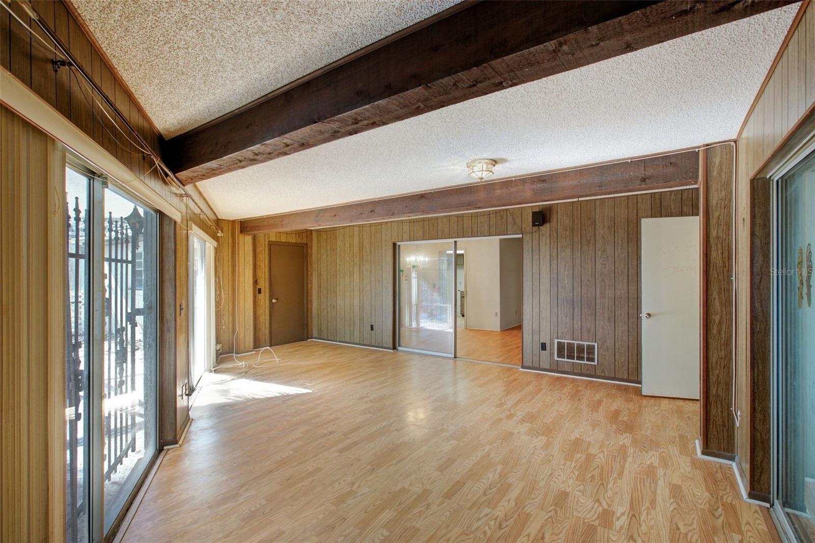 Image 28 of 56 For 885 Braddock Road