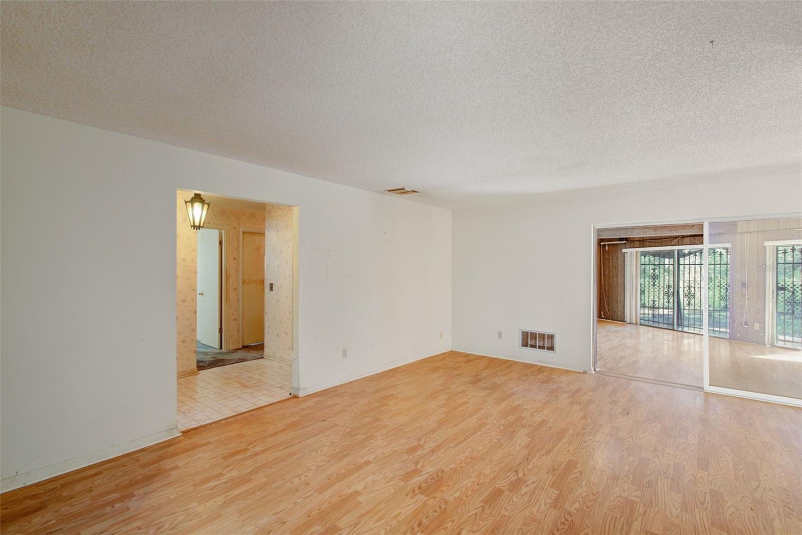 Image 35 of 56 For 885 Braddock Road