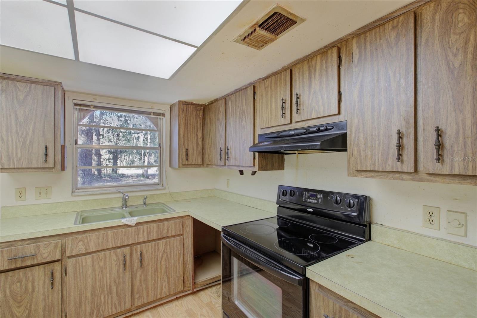 Image 39 of 56 For 885 Braddock Road