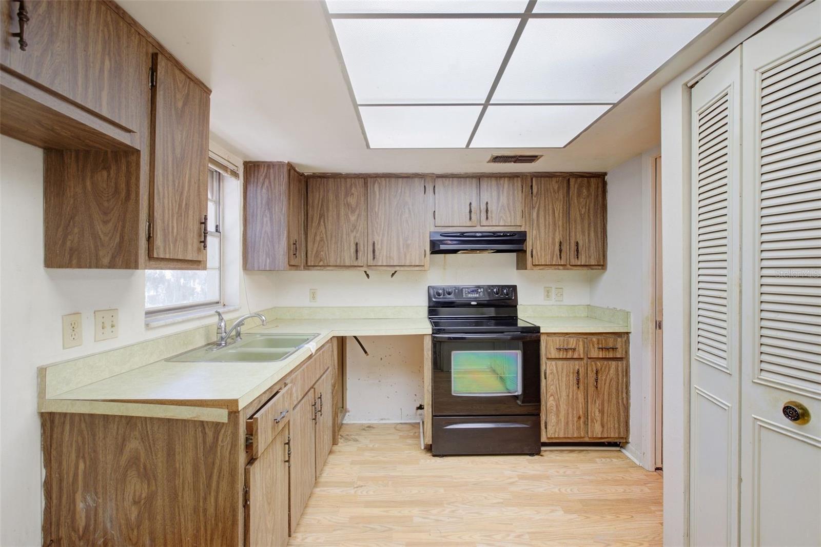 Image 40 of 56 For 885 Braddock Road