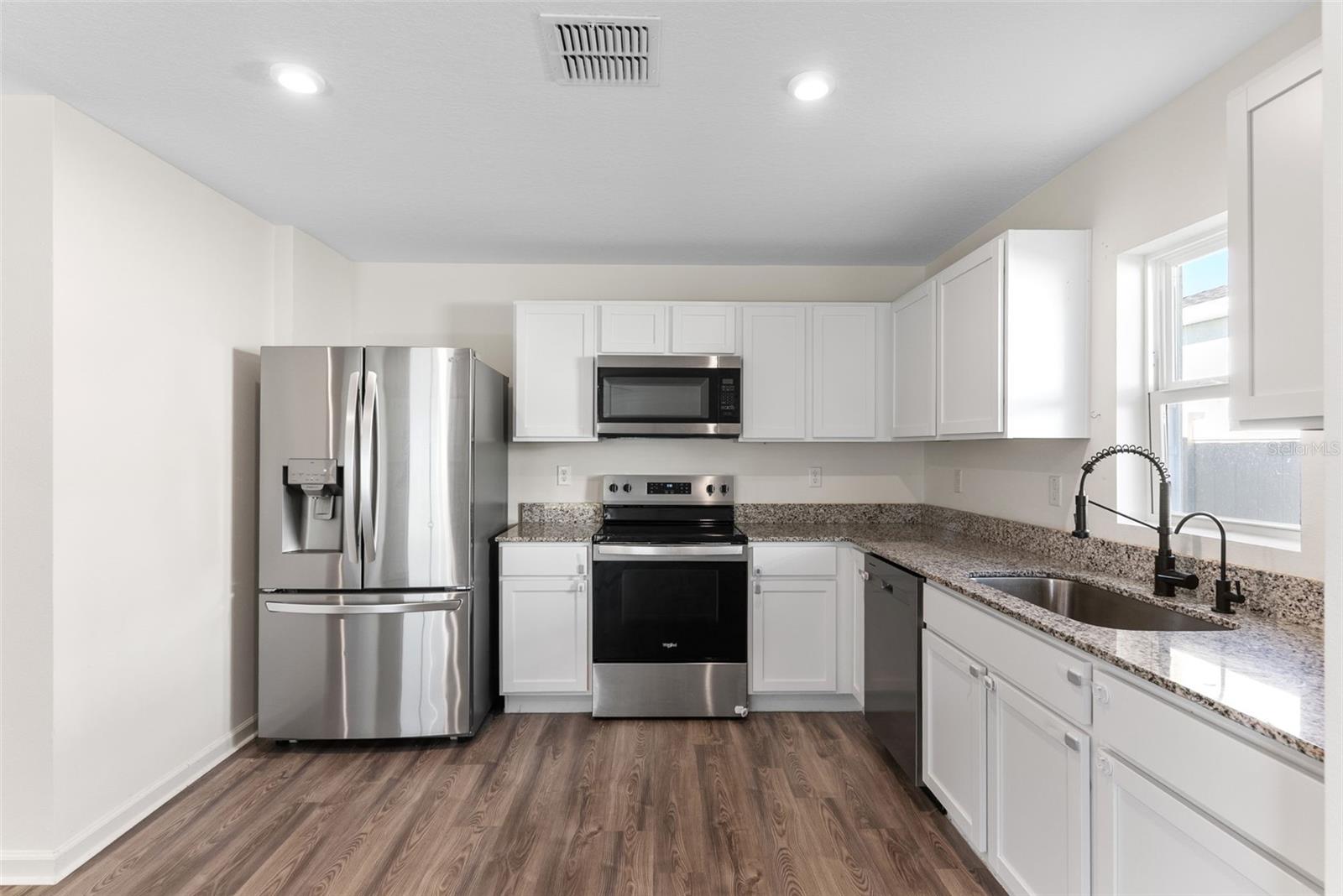 Image 16 of 39 For 2059 Kentucky Road