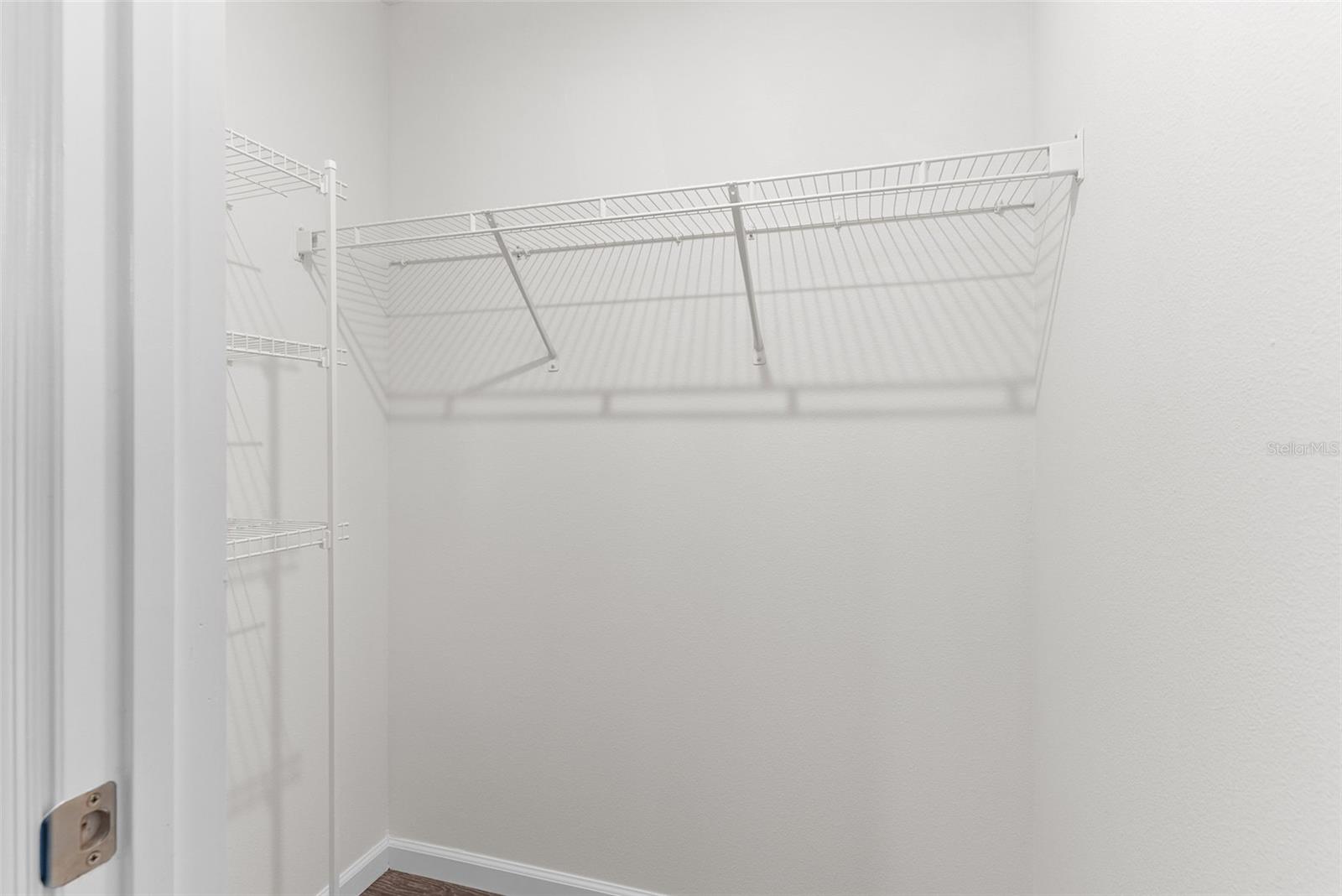 Image 24 of 39 For 2059 Kentucky Road