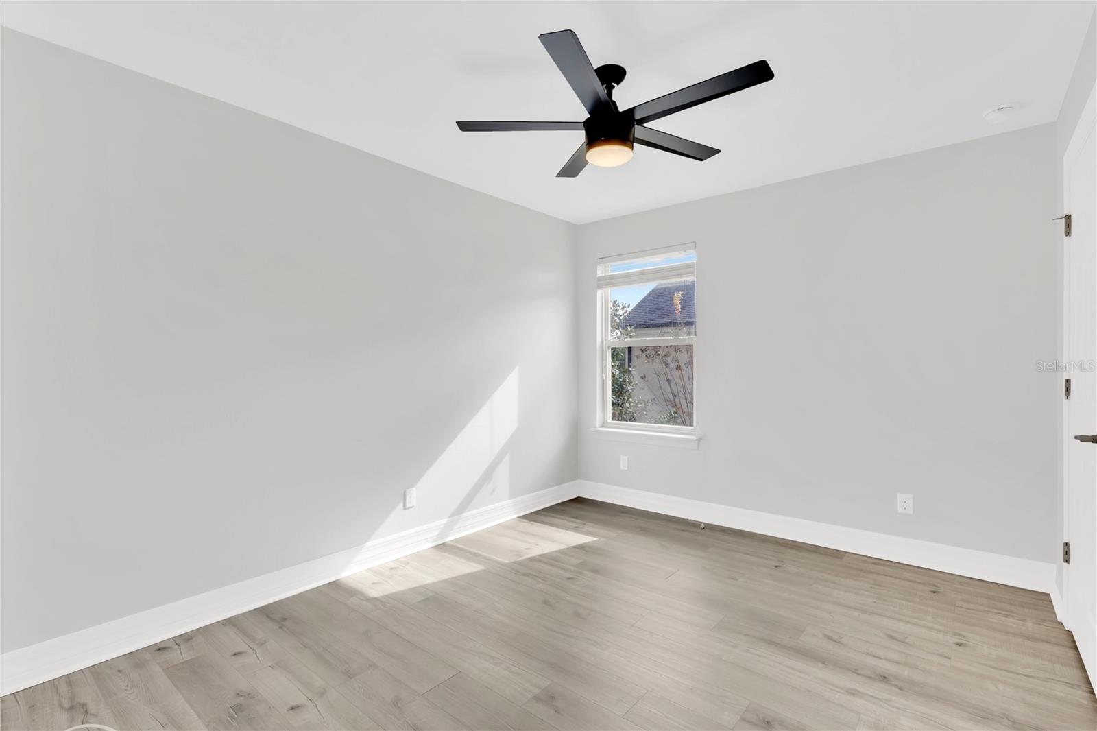 Image 16 of 28 For 10797 Corsican Street 6