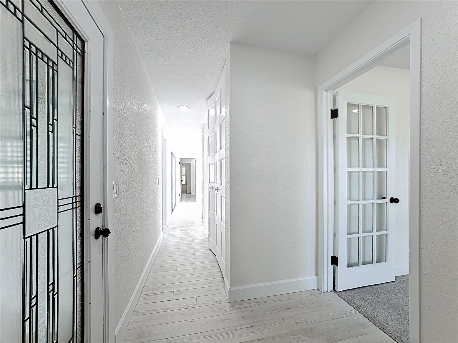 Image 13 of 70 For 1028 Princess Gate Boulevard