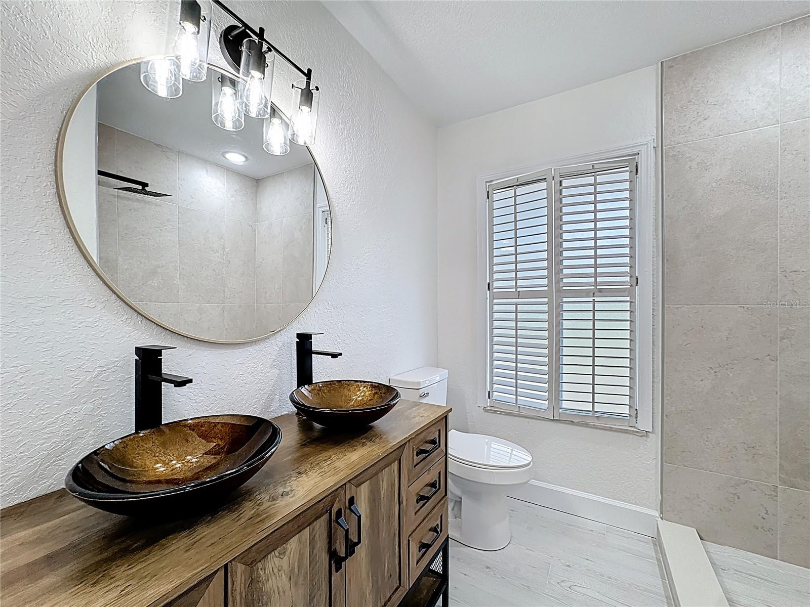 Image 4 of 70 For 1028 Princess Gate Boulevard