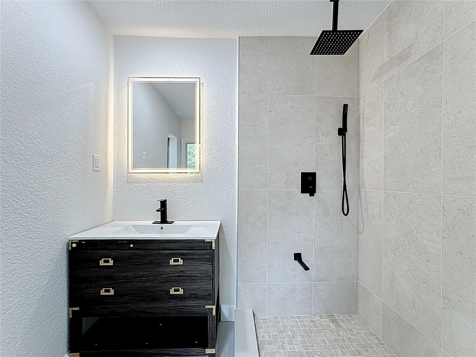 Image 50 of 70 For 1028 Princess Gate Boulevard