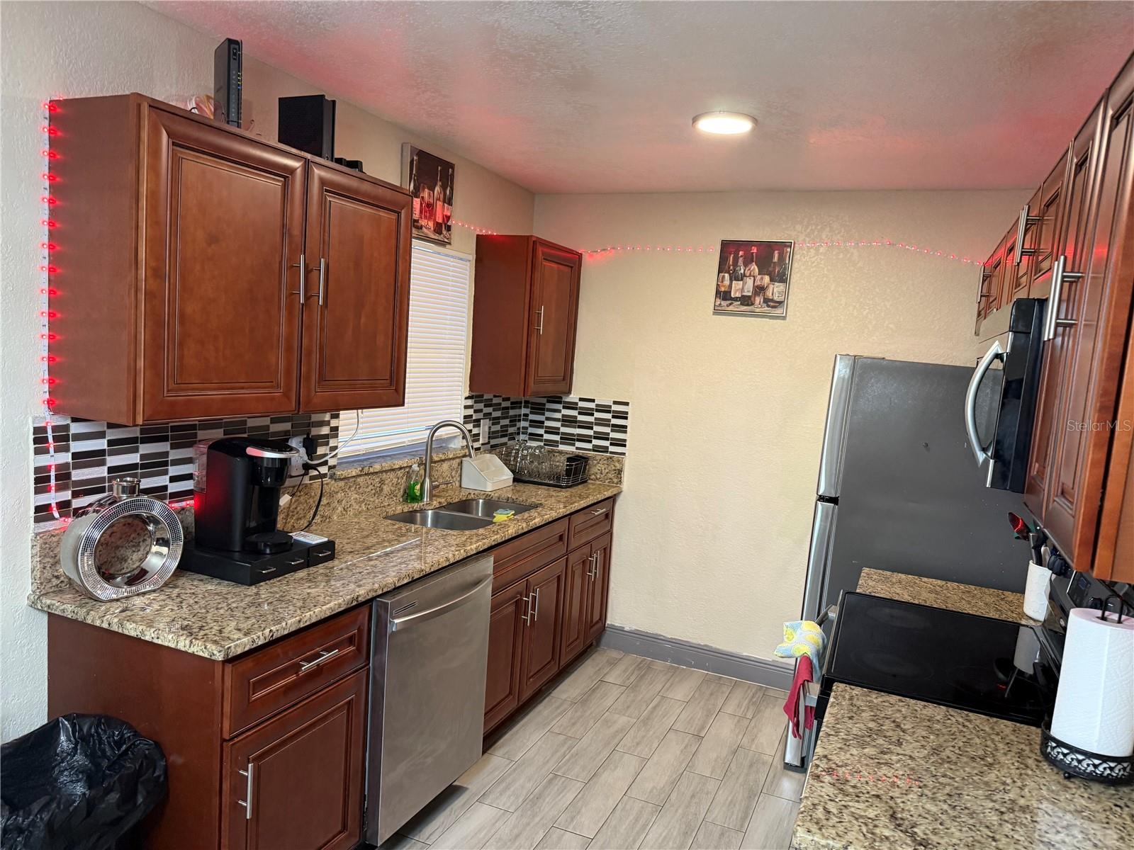 Image 13 of 28 For 3997 Orkney Avenue