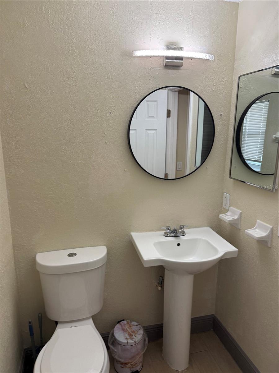 Image 23 of 28 For 3997 Orkney Avenue