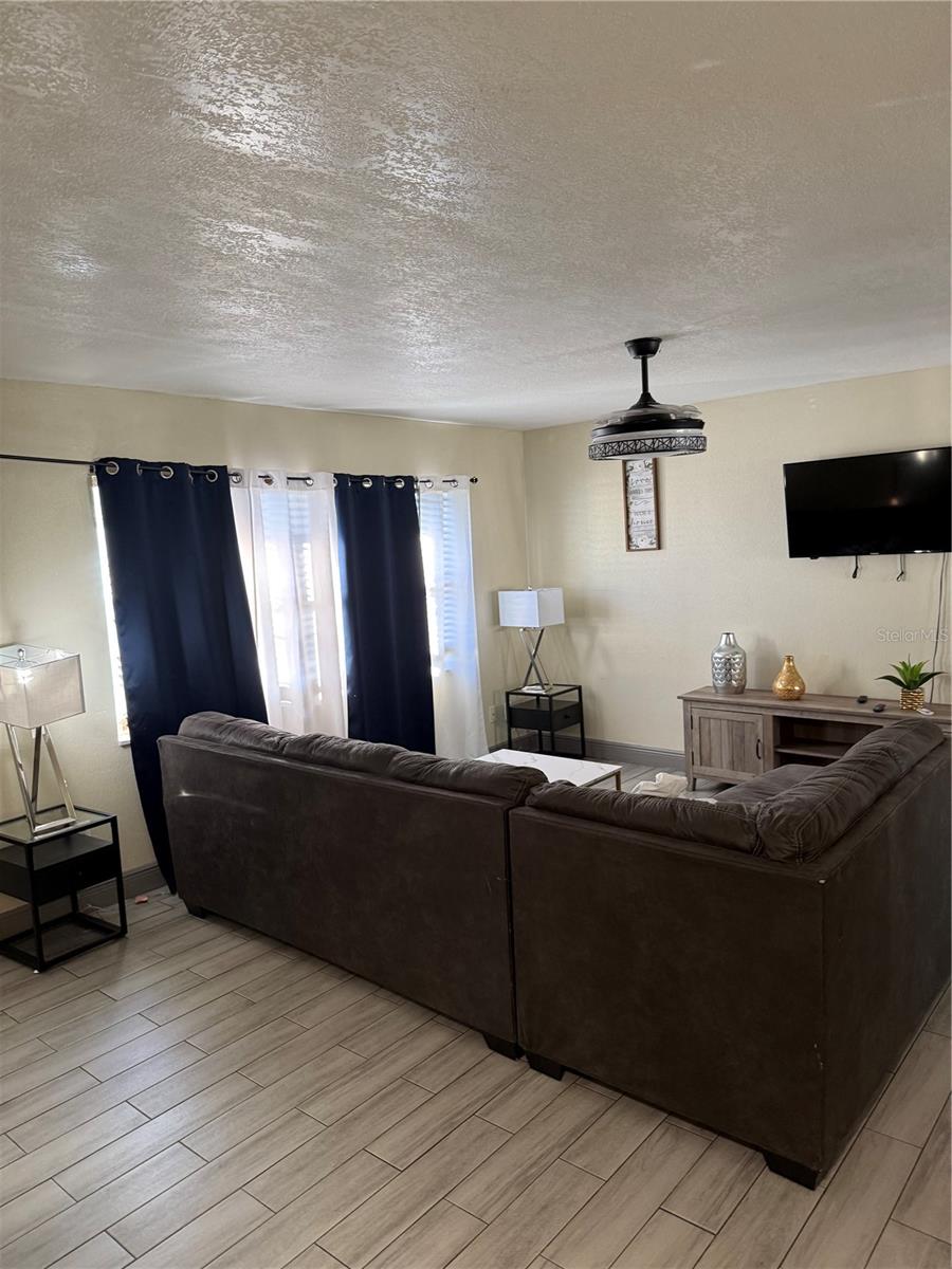 Image 3 of 28 For 3997 Orkney Avenue