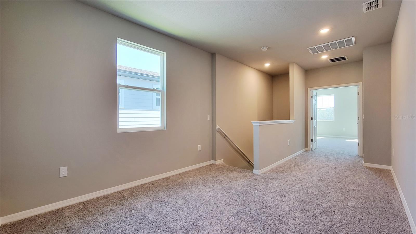 Image 10 of 23 For 348 South Zuni Road