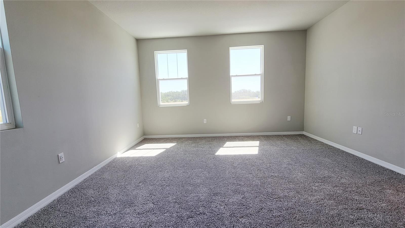 Image 13 of 23 For 348 South Zuni Road