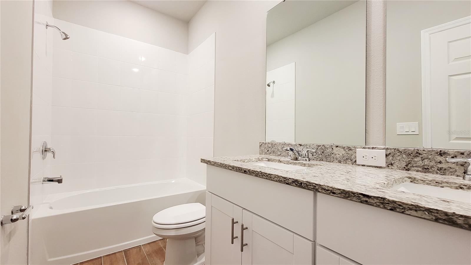 Image 17 of 23 For 348 South Zuni Road