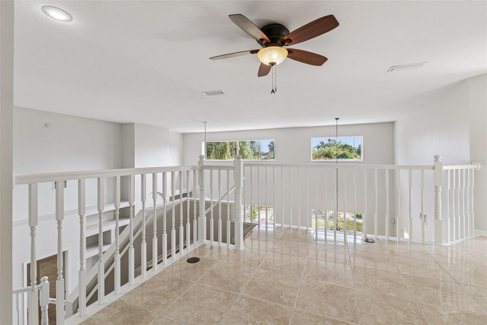 Image 13 of 36 For 10125 Foxhurst Court