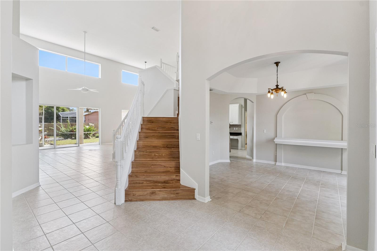 Image 26 of 36 For 10125 Foxhurst Court