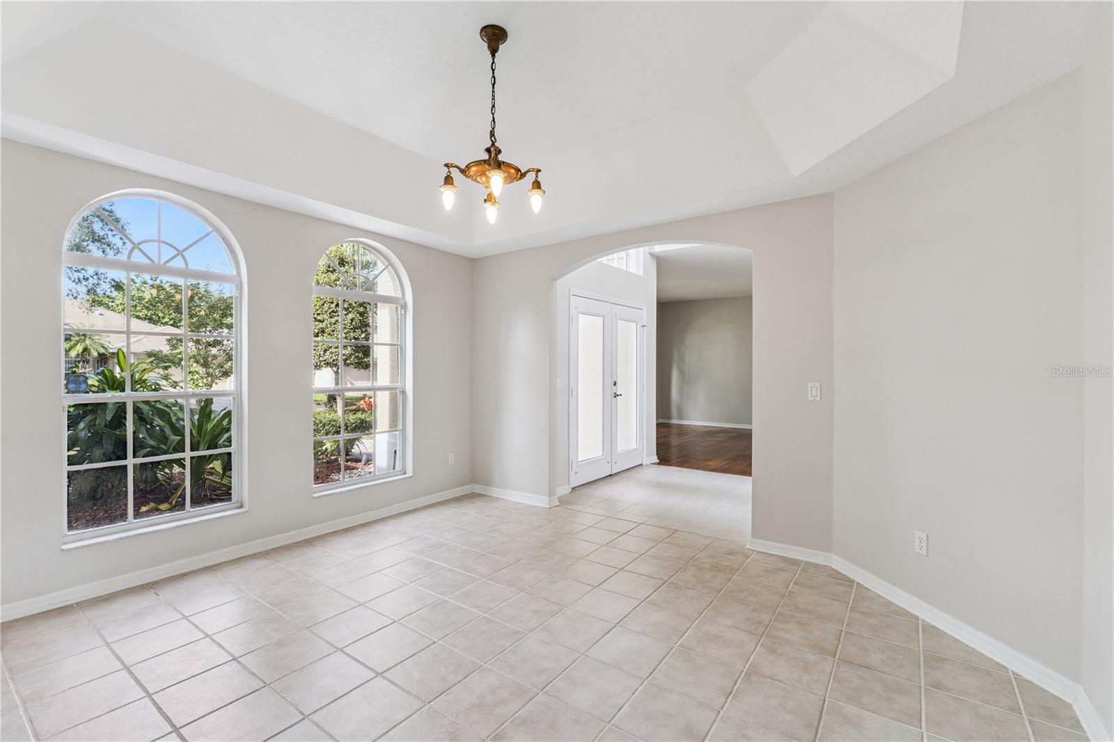 Image 27 of 36 For 10125 Foxhurst Court