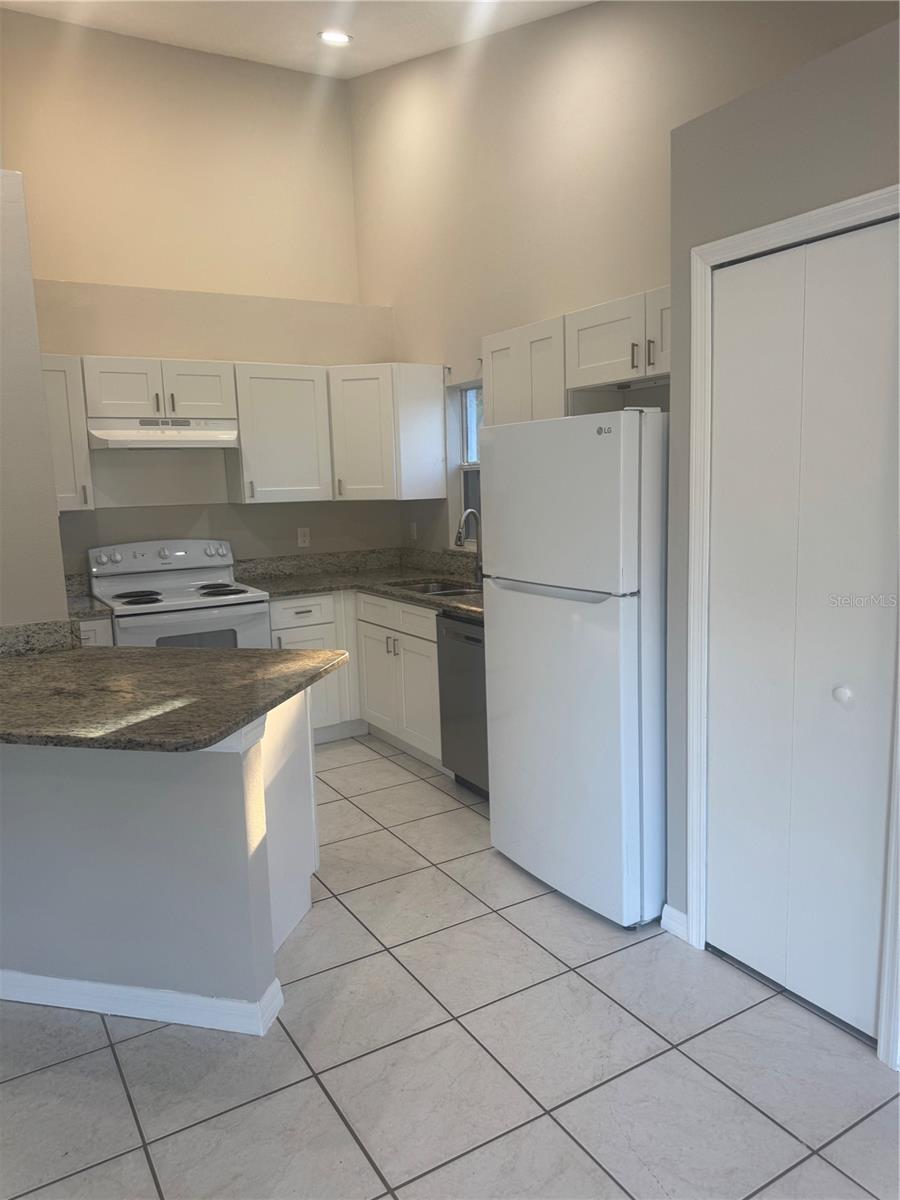 Image 15 of 29 For 788 Lincoln Parkway