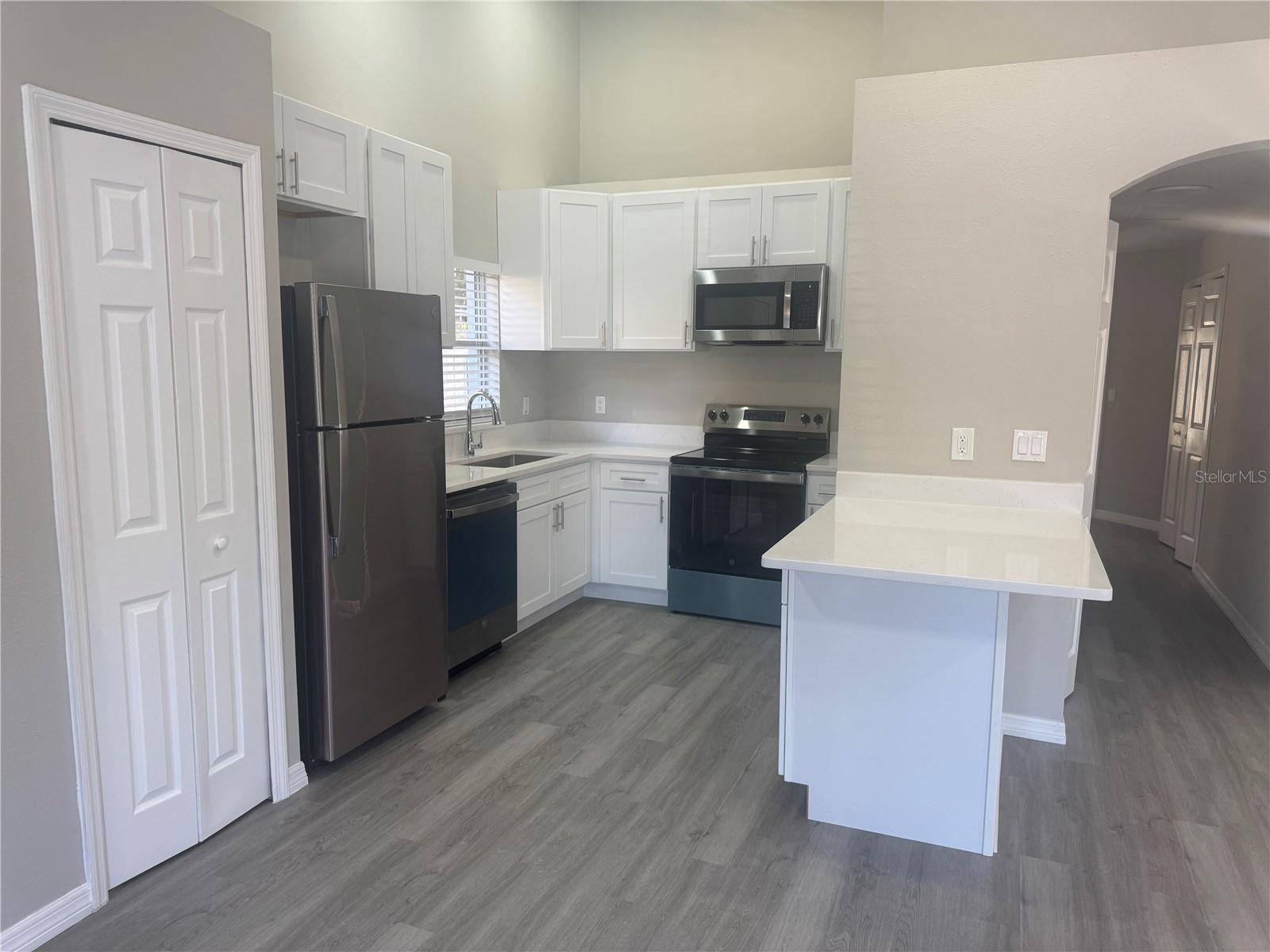 Image 3 of 29 For 788 Lincoln Parkway