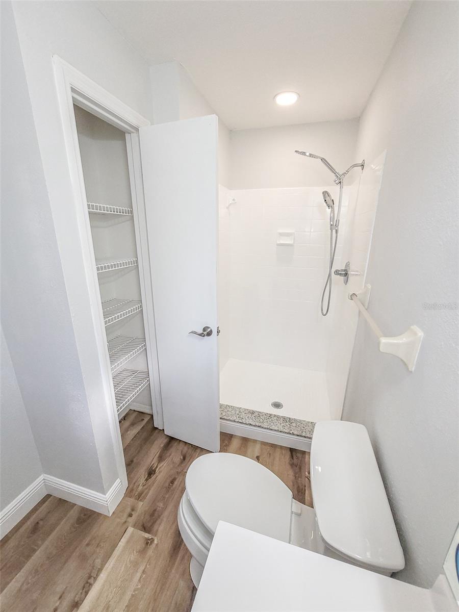 Image 23 of 34 For 2160 36th Street