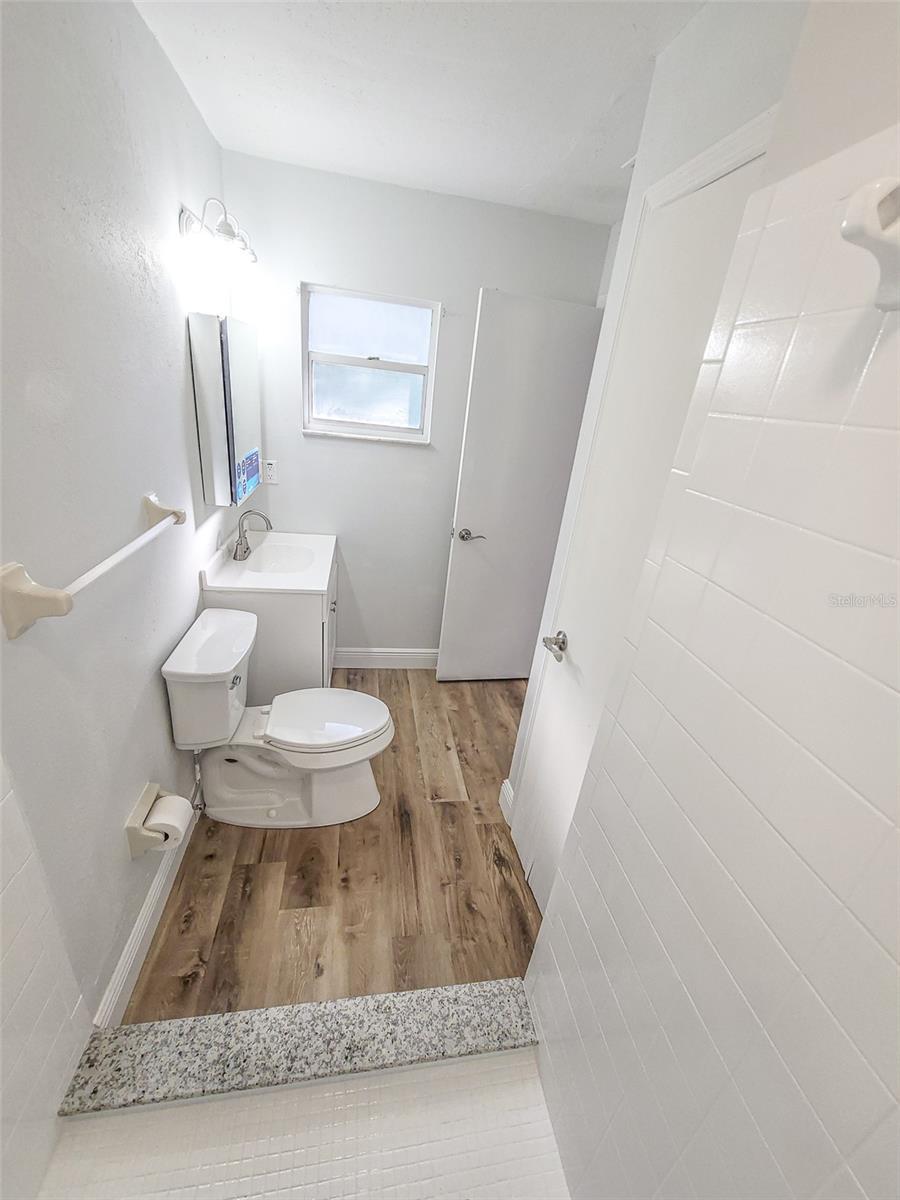 Image 25 of 34 For 2160 36th Street