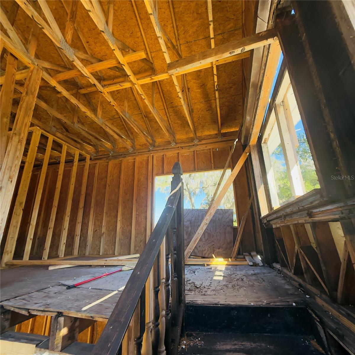 Image 9 of 10 For 405 Lake Elbert Drive Ne