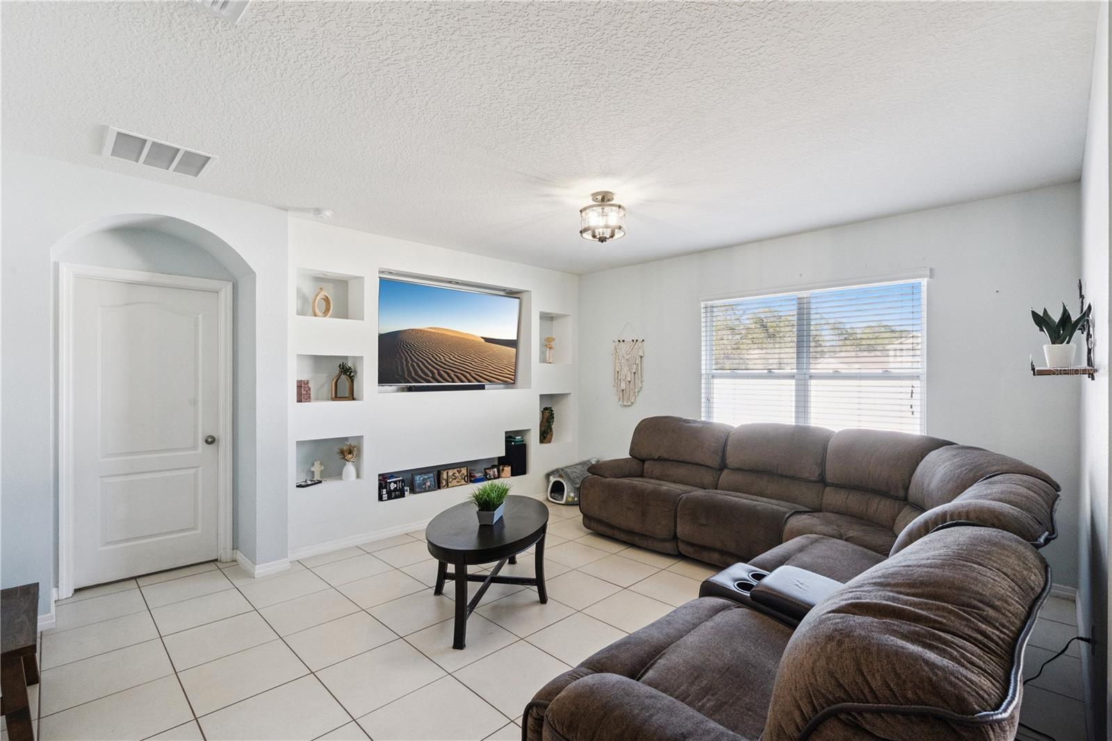 Image 3 of 14 For 248 Tanglewood Drive