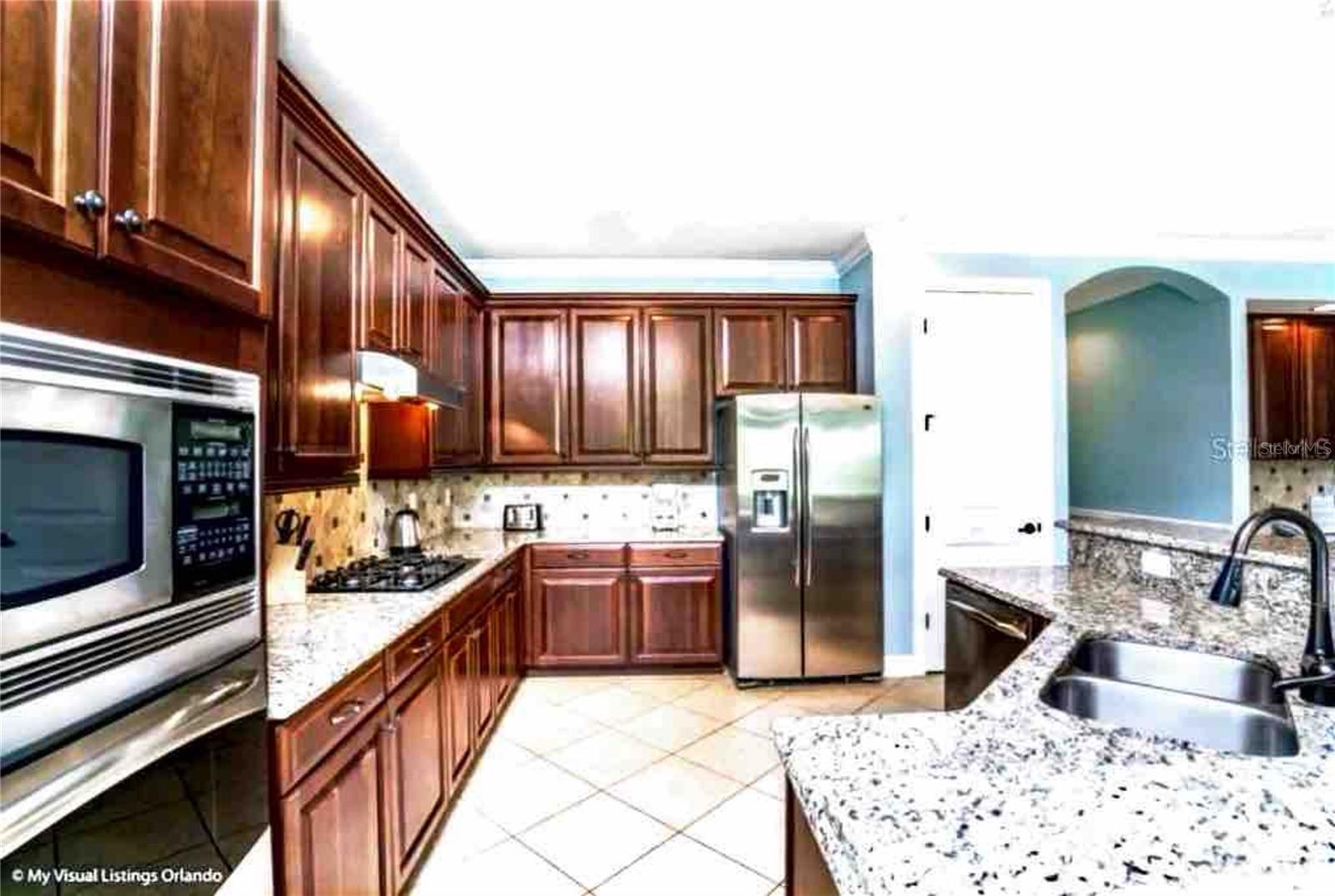 Image 8 of 13 For 1041 Castle Pines Court