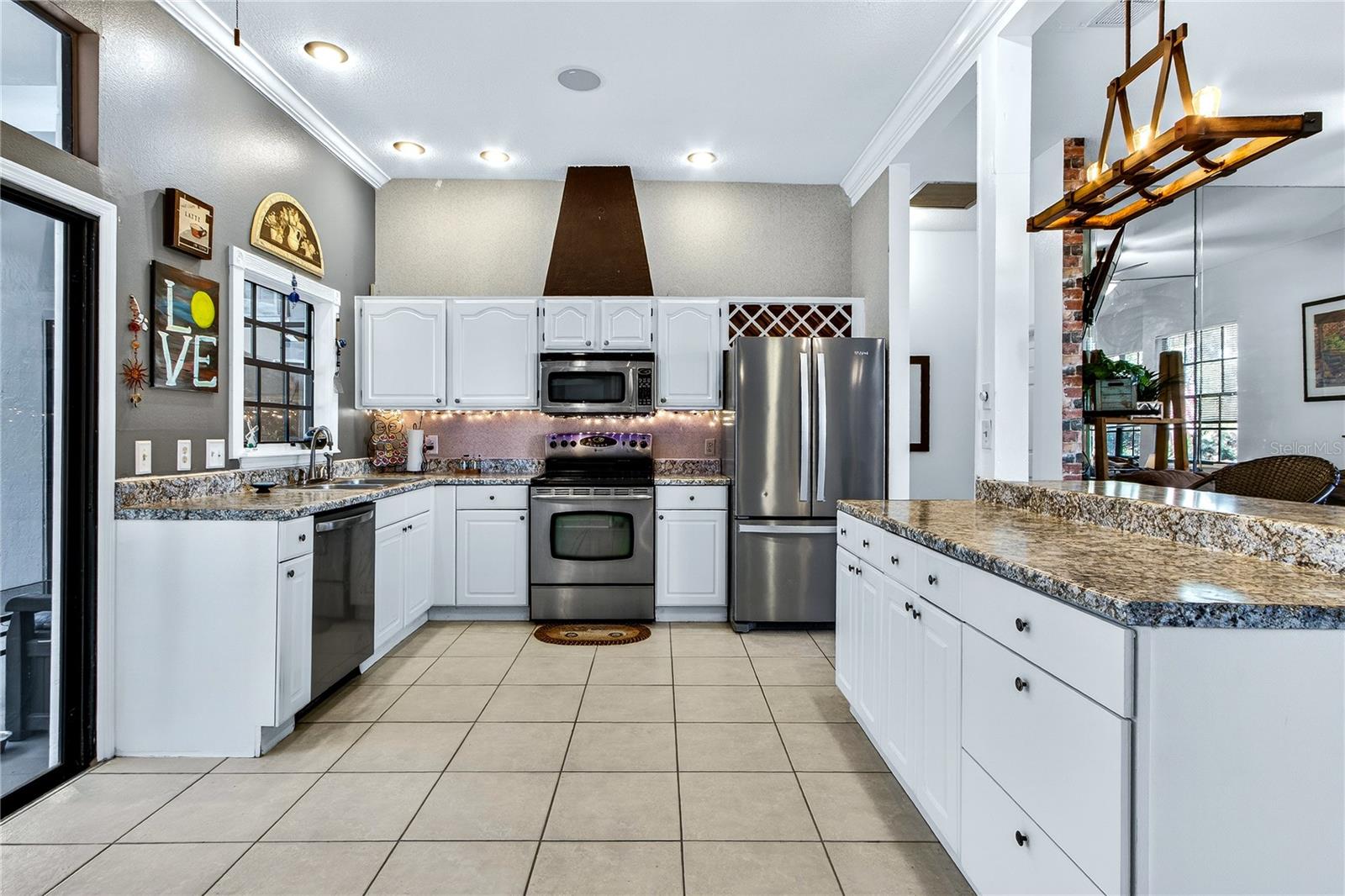 Image 10 of 51 For 1014 Willa Lake Circle