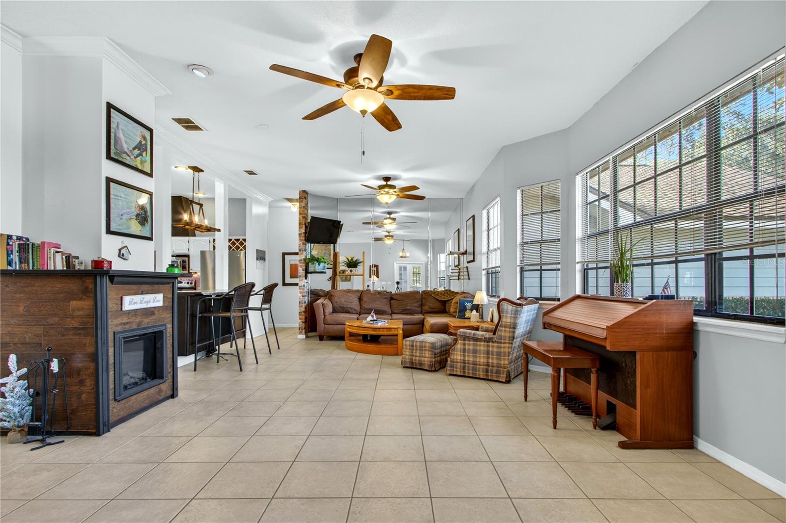 Image 17 of 51 For 1014 Willa Lake Circle