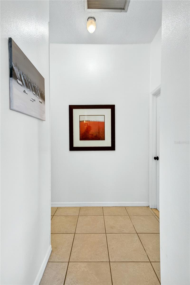 Image 30 of 51 For 1014 Willa Lake Circle