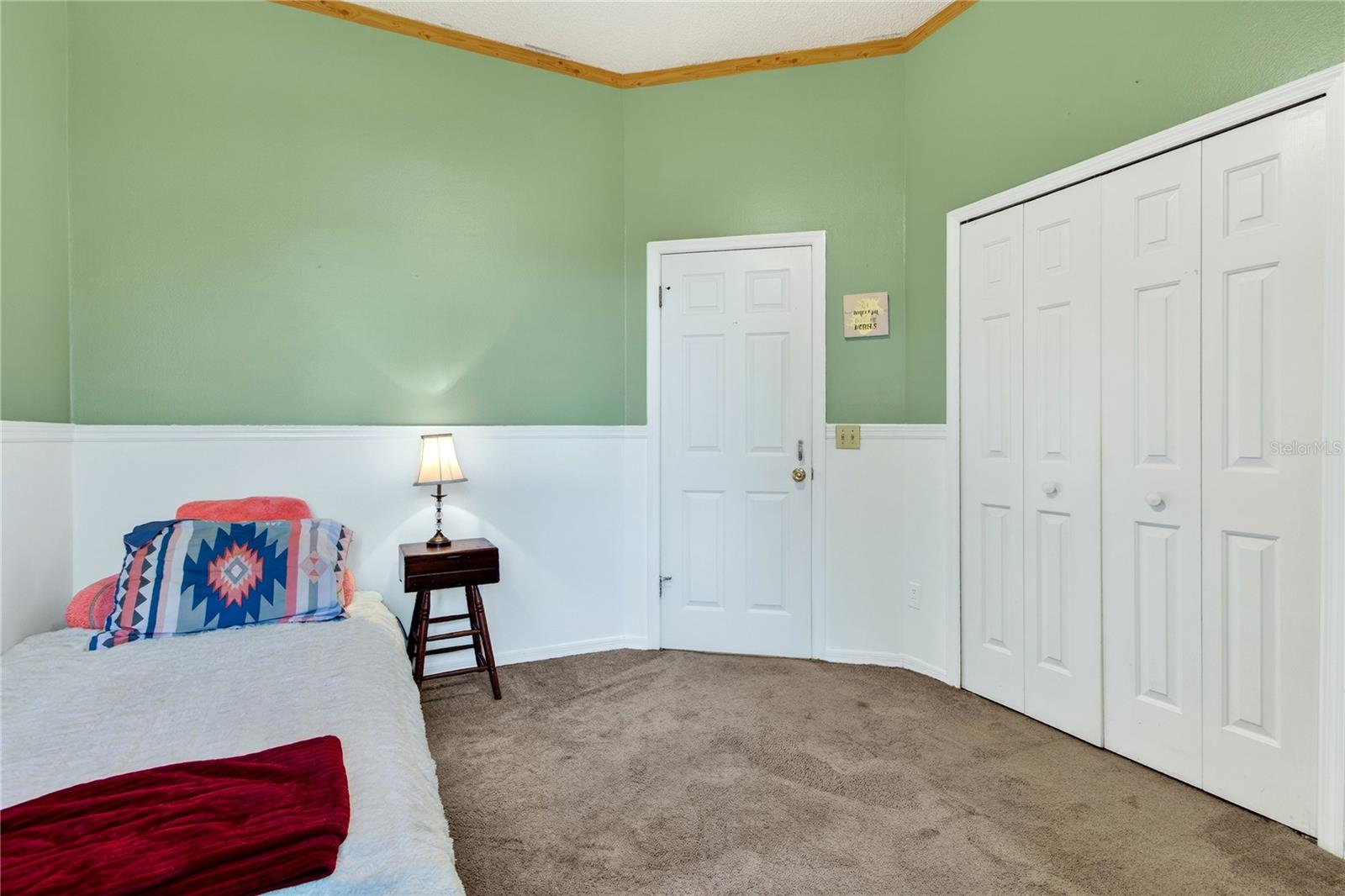 Image 33 of 51 For 1014 Willa Lake Circle