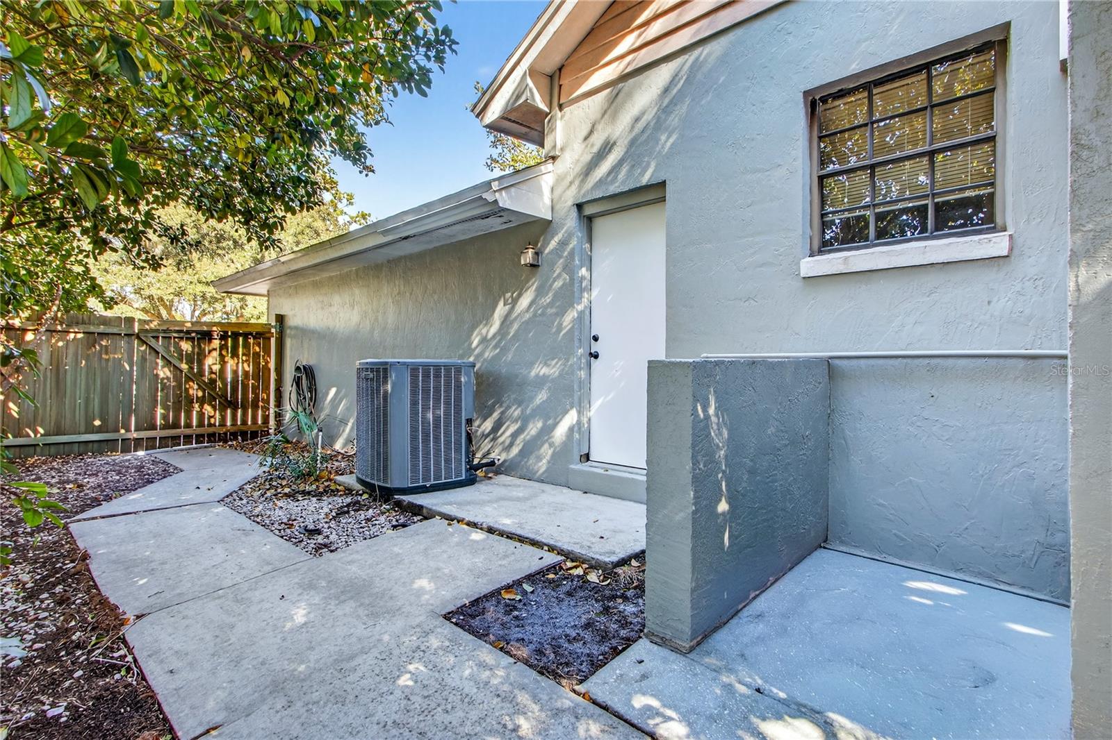 Image 47 of 51 For 1014 Willa Lake Circle