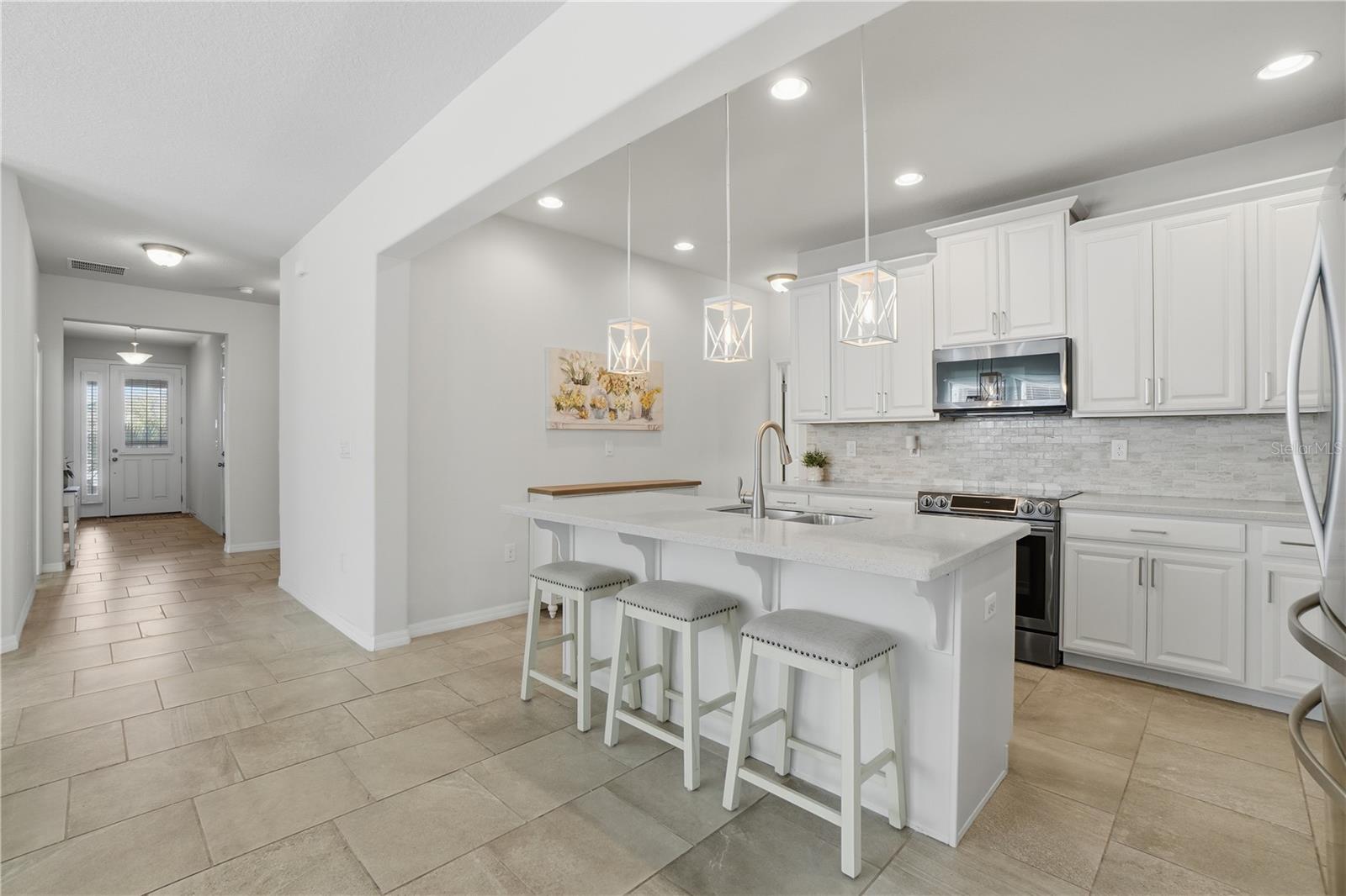 Image 13 of 52 For 8585 Dufferin Lane