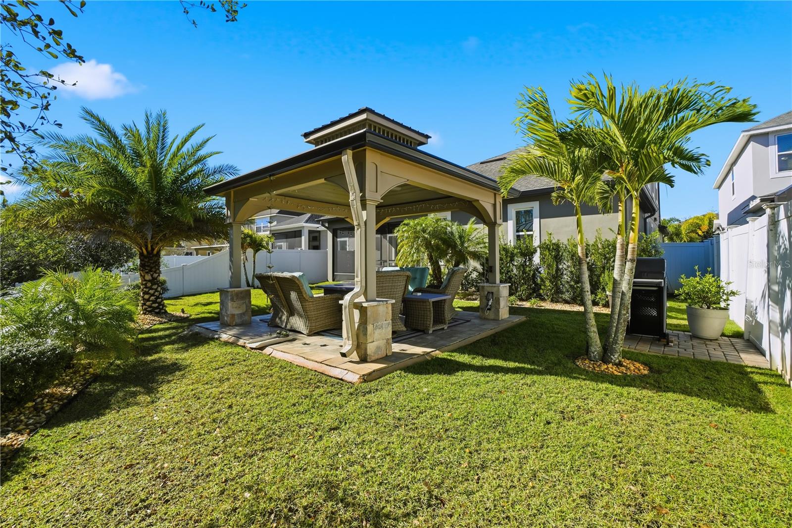 Image 43 of 52 For 8585 Dufferin Lane