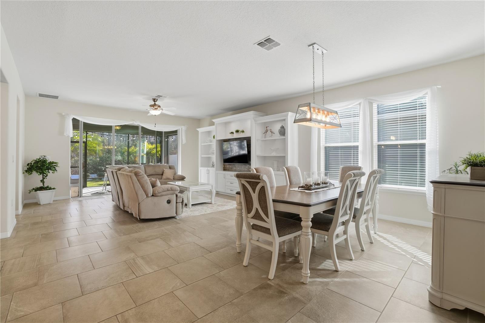 Image 7 of 52 For 8585 Dufferin Lane