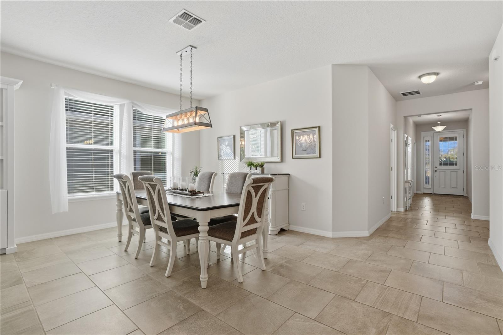 Image 8 of 52 For 8585 Dufferin Lane