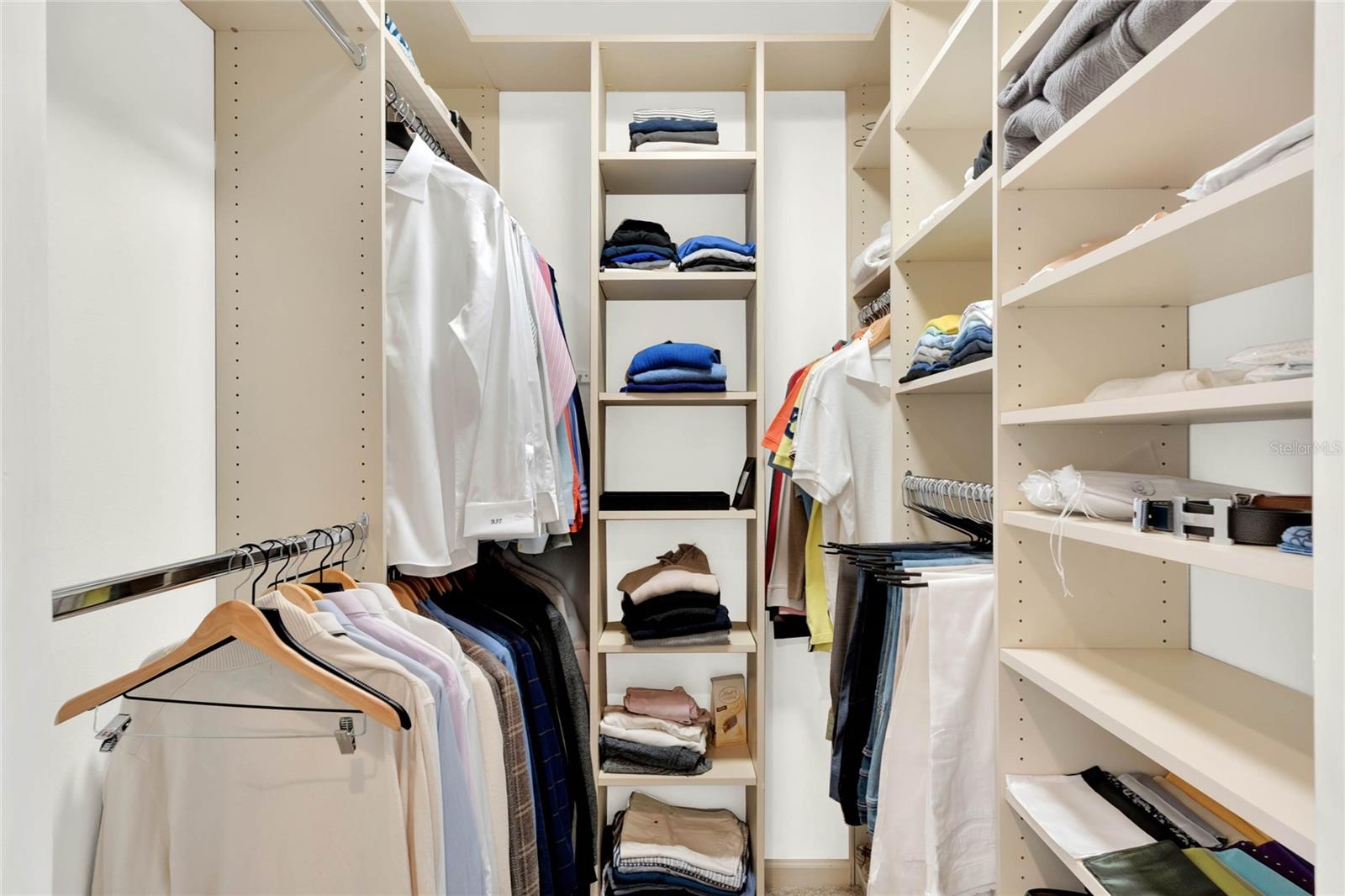 Image 25 of 60 For 322 Central Boulevard 901