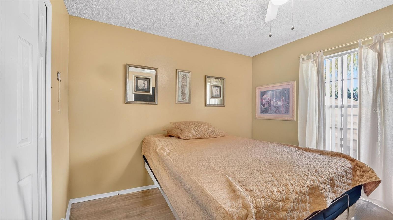 Image 18 of 24 For 2213 Hannah Lane