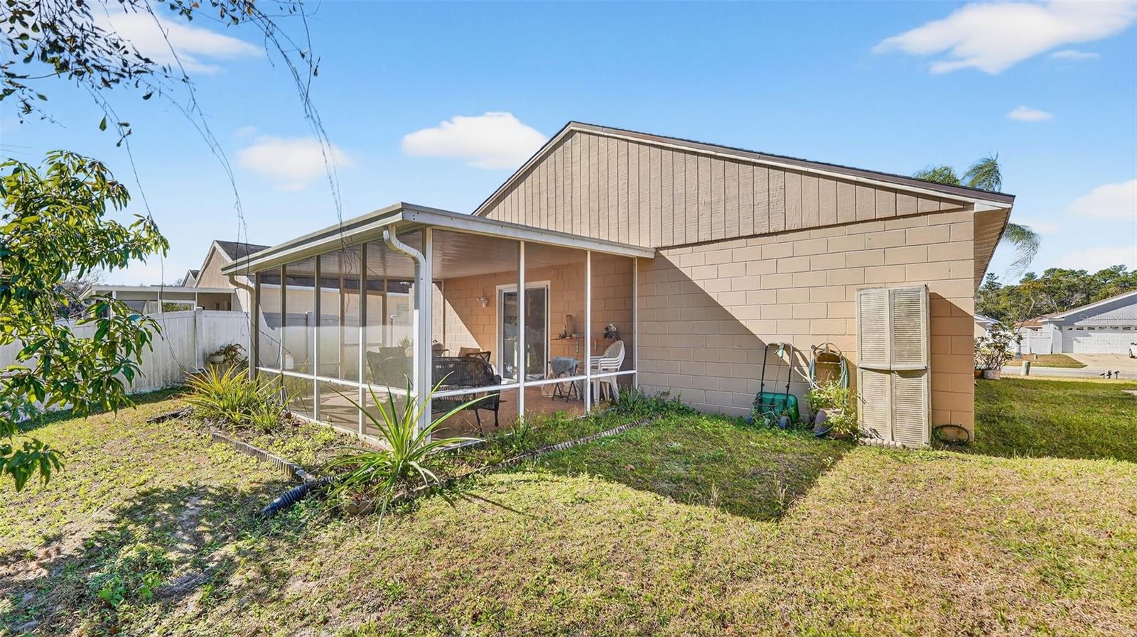 Image 23 of 24 For 2213 Hannah Lane