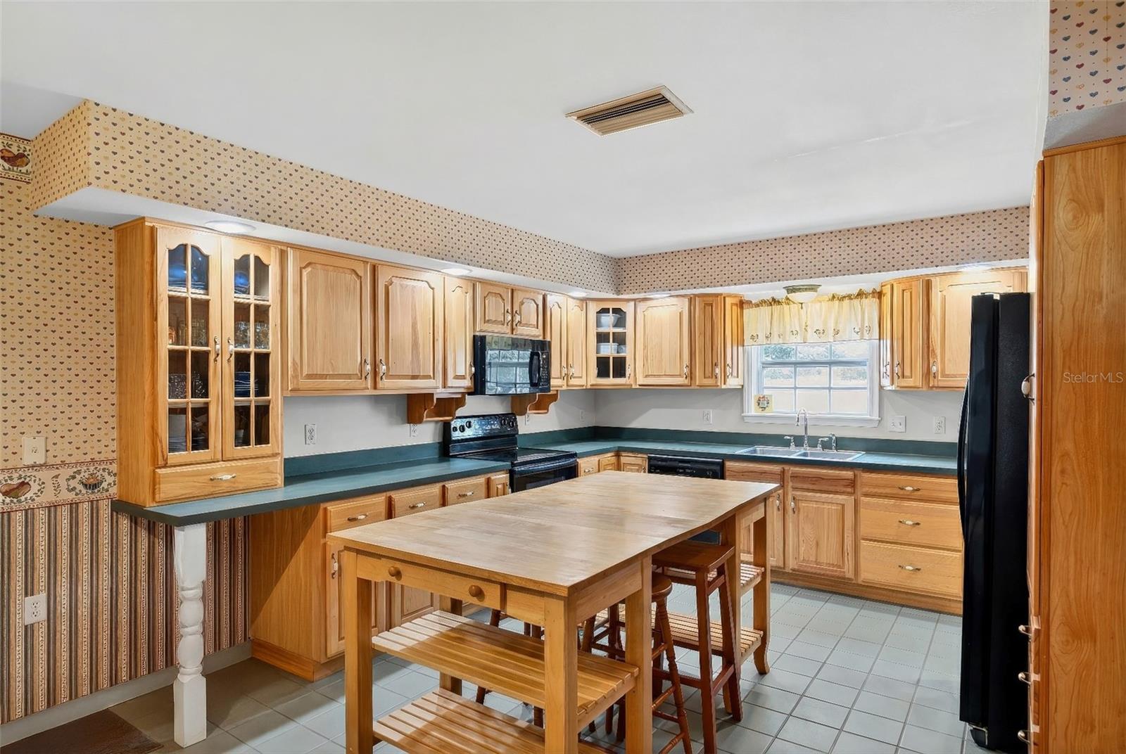 Image 20 of 44 For 5940 57th Loop