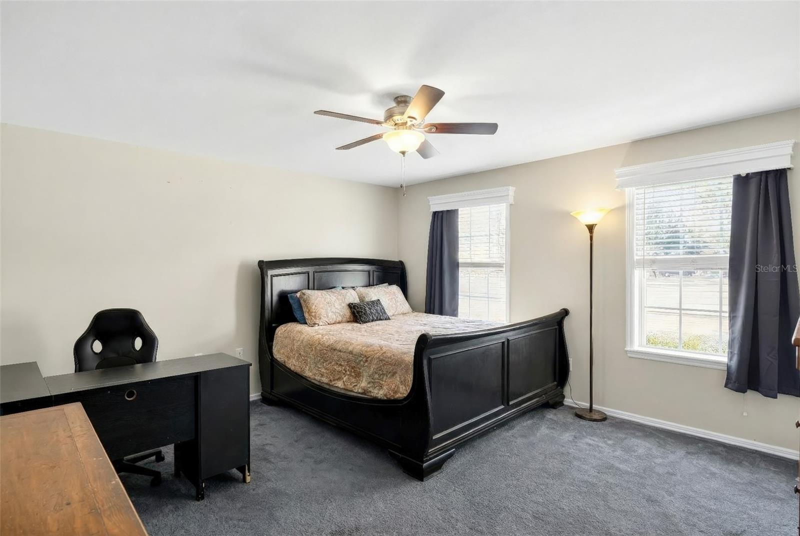 Image 24 of 44 For 5940 57th Loop