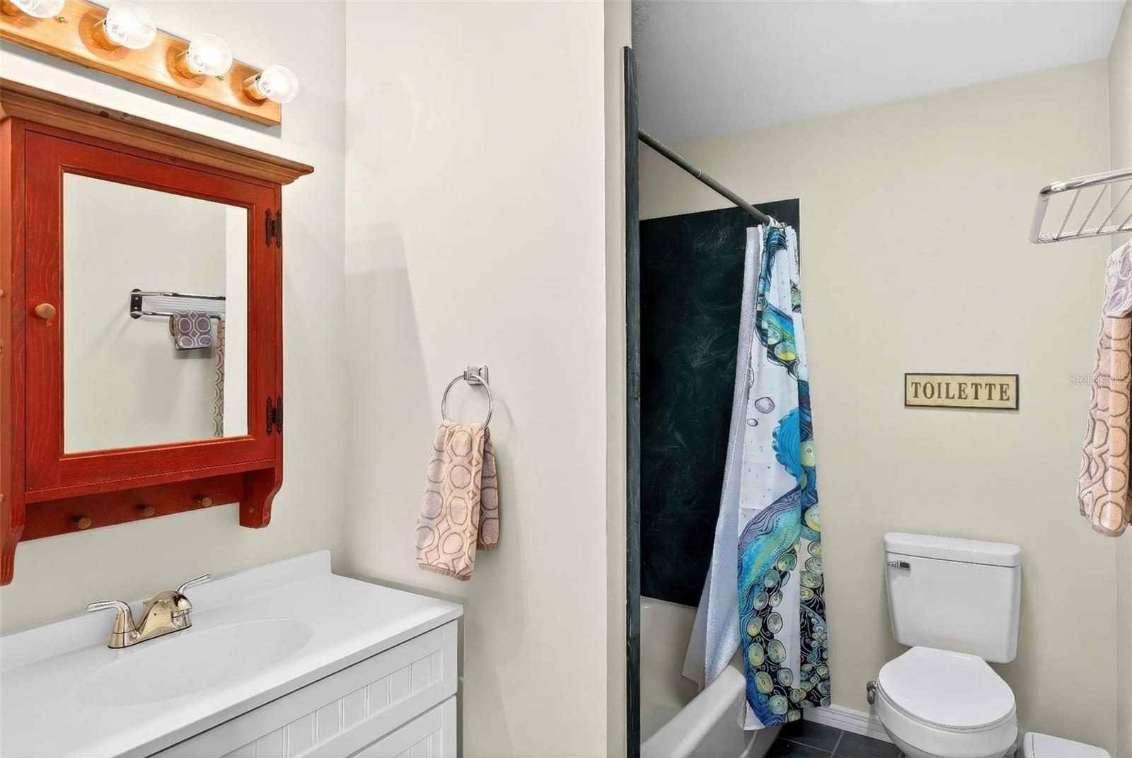 Image 26 of 44 For 5940 57th Loop