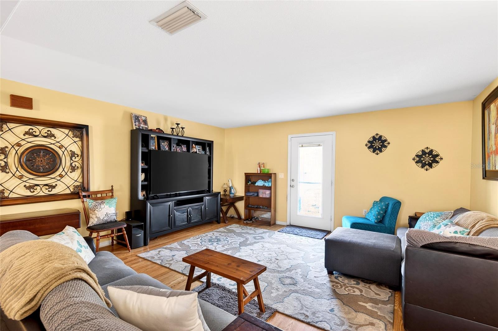 Image 31 of 44 For 5940 57th Loop