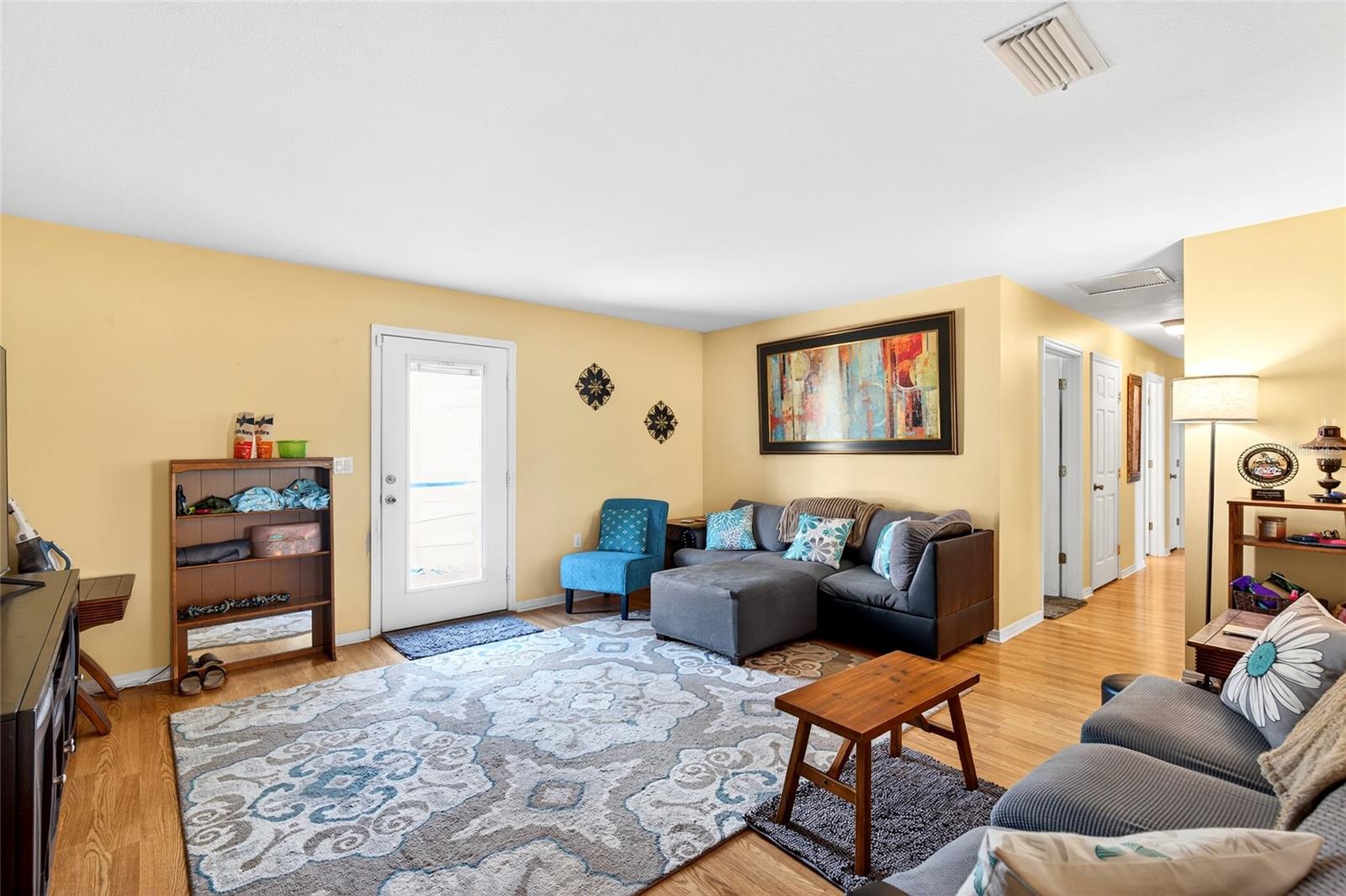 Image 33 of 44 For 5940 57th Loop