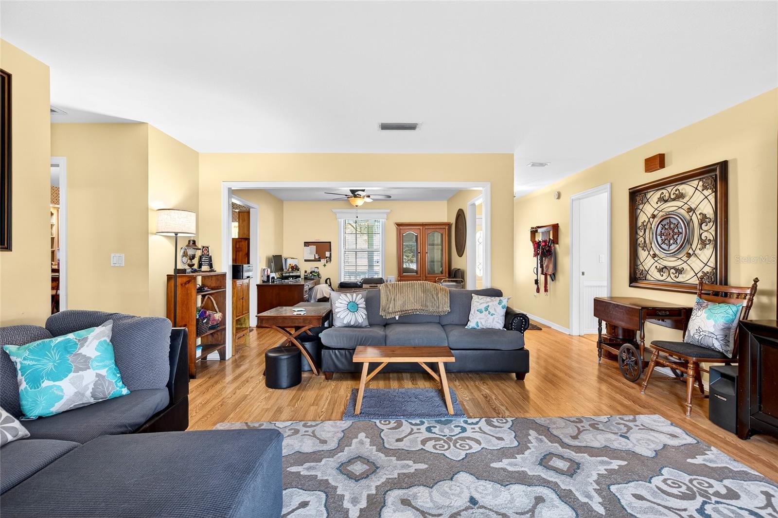 Image 35 of 44 For 5940 57th Loop